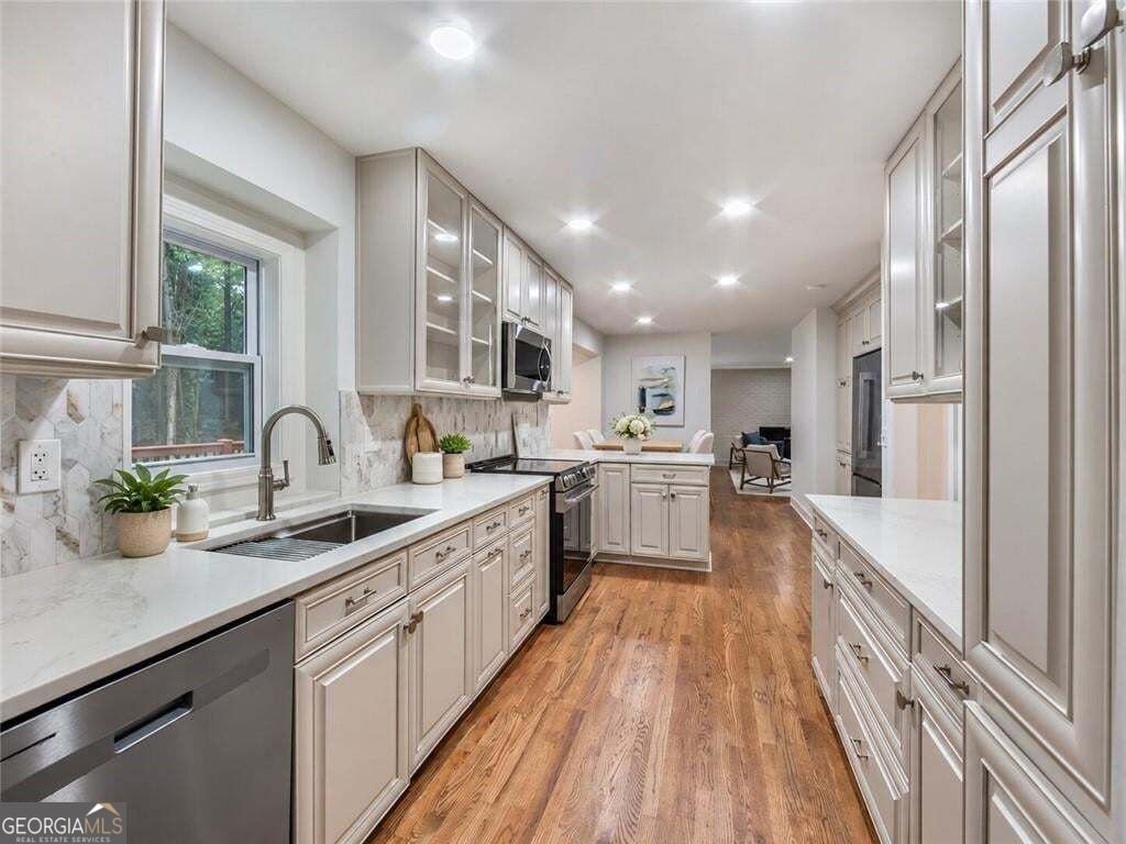 5004 Mountclaire Road Stone Mountain - Photo 8