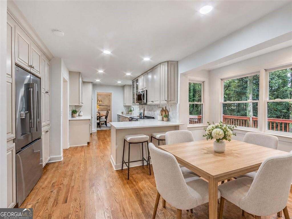 5004 Mountclaire Road Stone Mountain - Photo 9