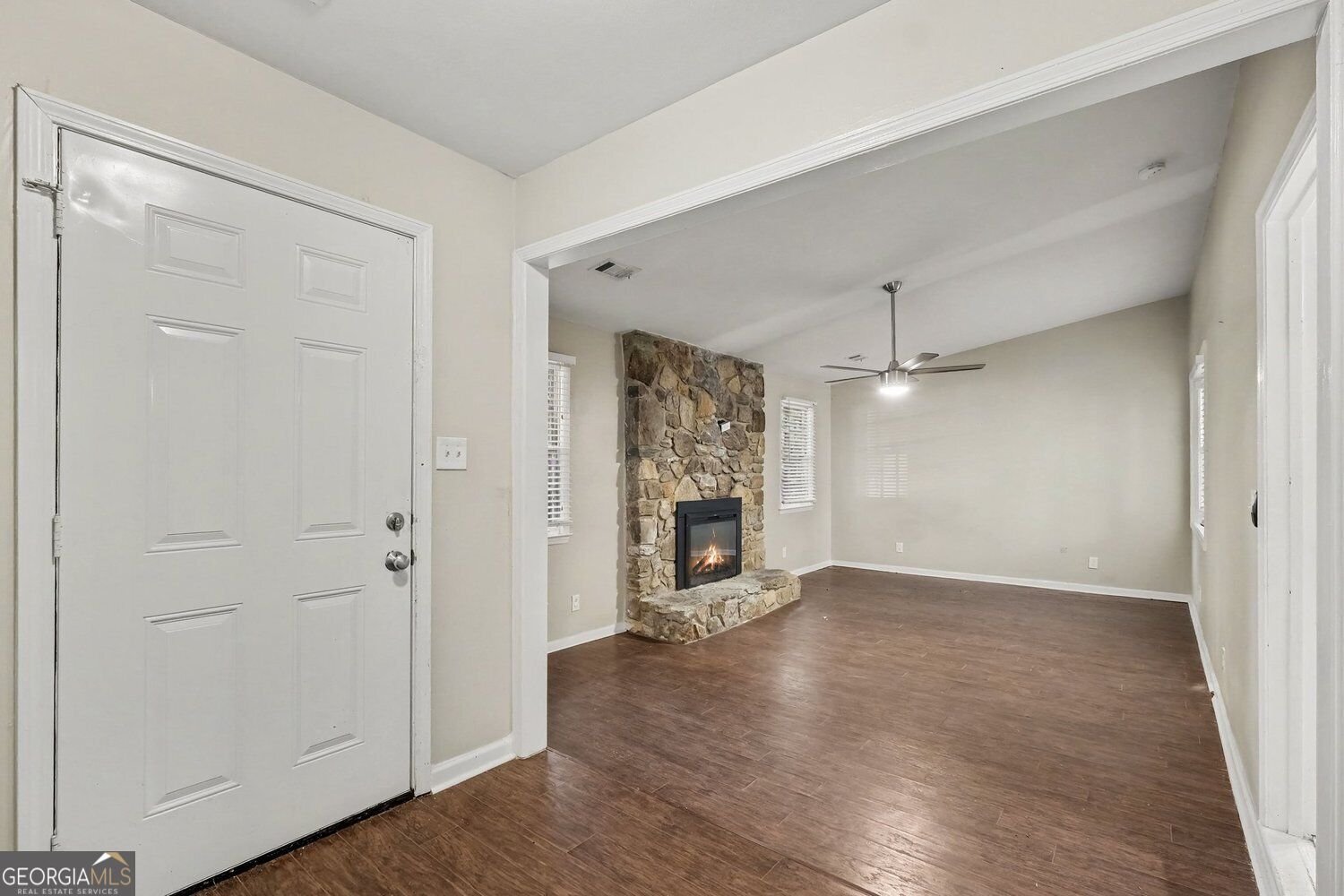 3295 Redona Drive Atlanta - Photo 7