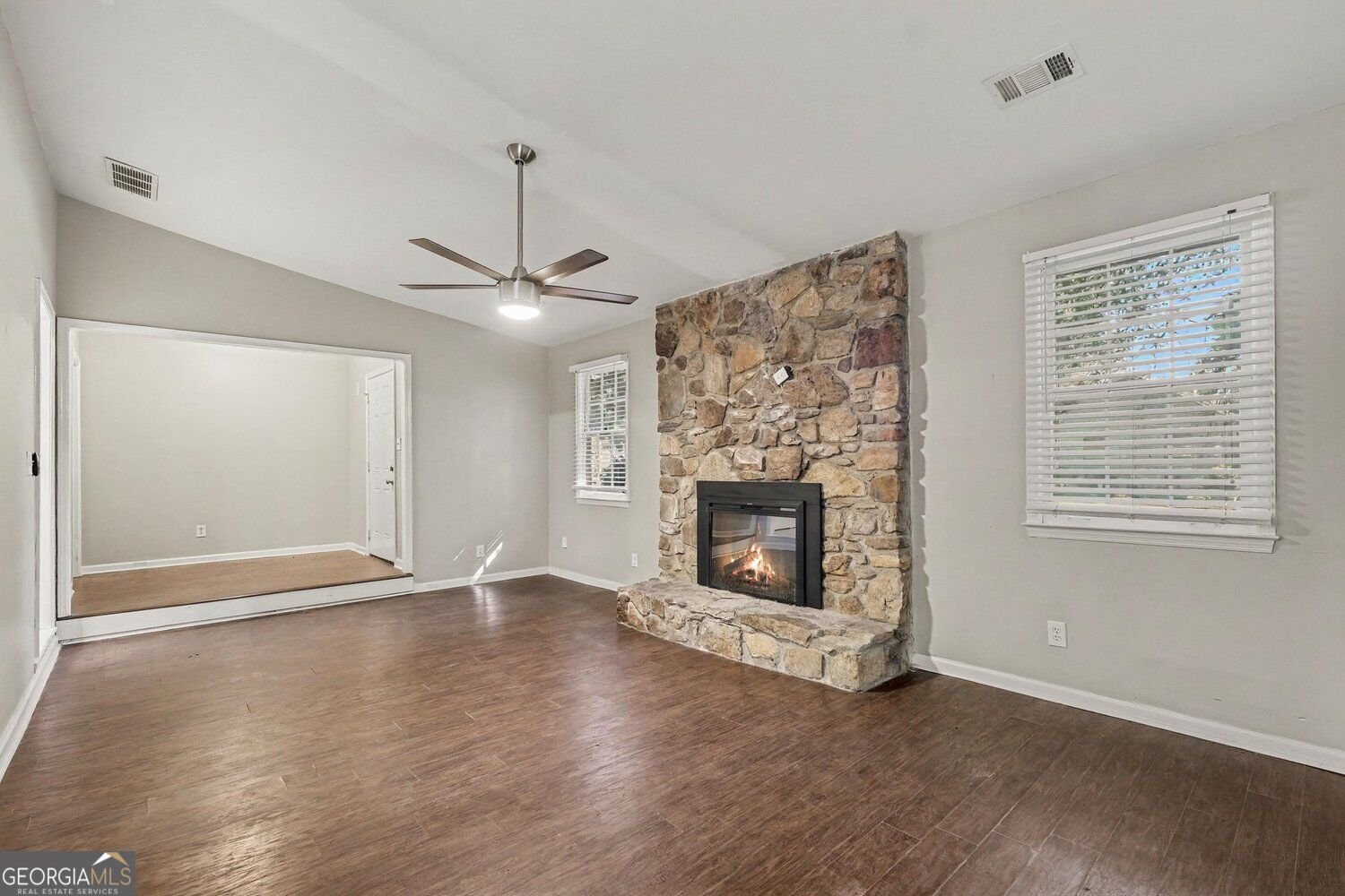 3295 Redona Drive Atlanta - Photo 9