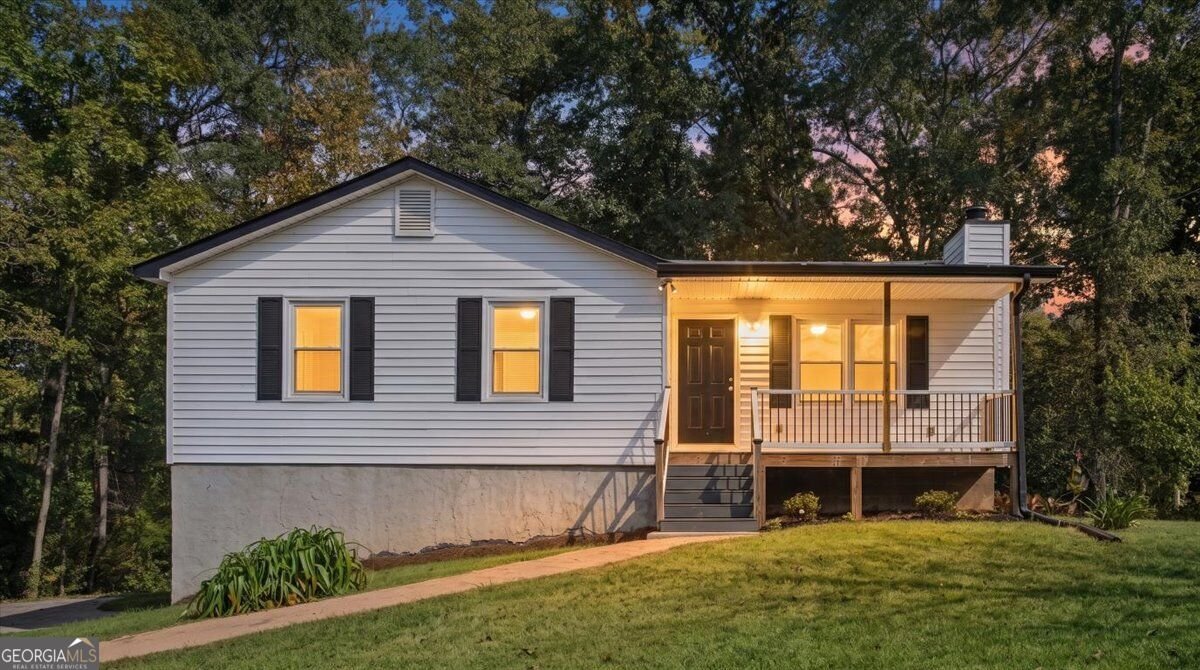 640 Valerie Circle Hiram - main photo