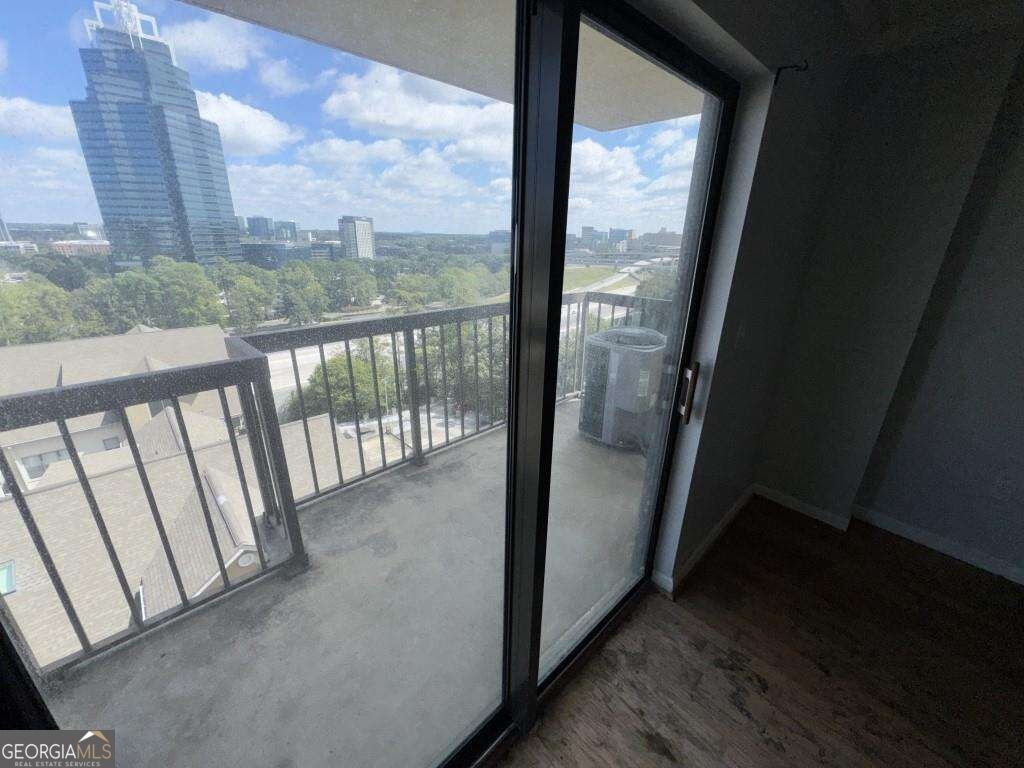 795 Hammond Drive Sandy Springs - Photo 7