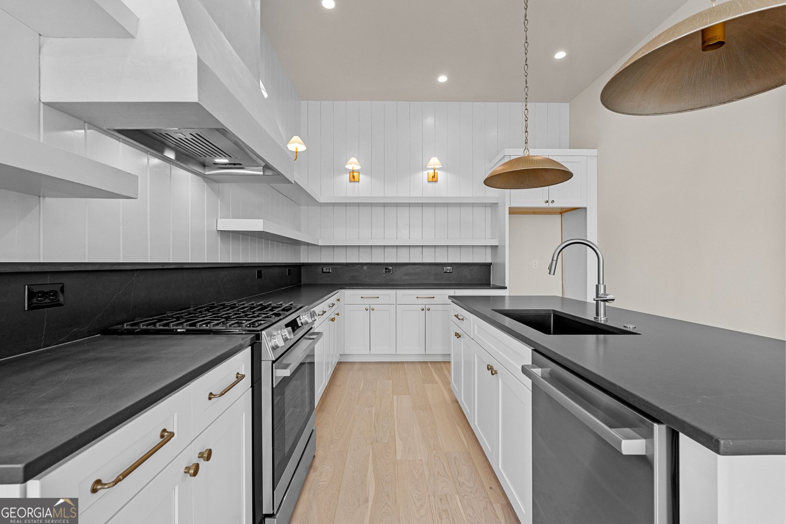 310 6th Street Fayetteville - Photo 13