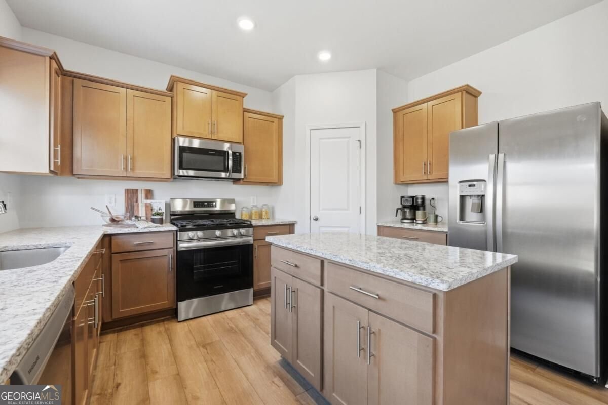129 Bloomfield Circle Canton - Photo 6