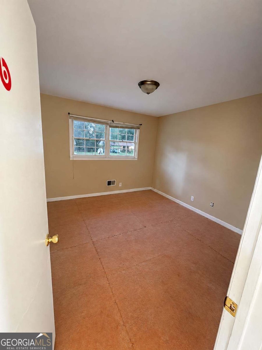 1031 Clifton Drive Macon - Photo 9
