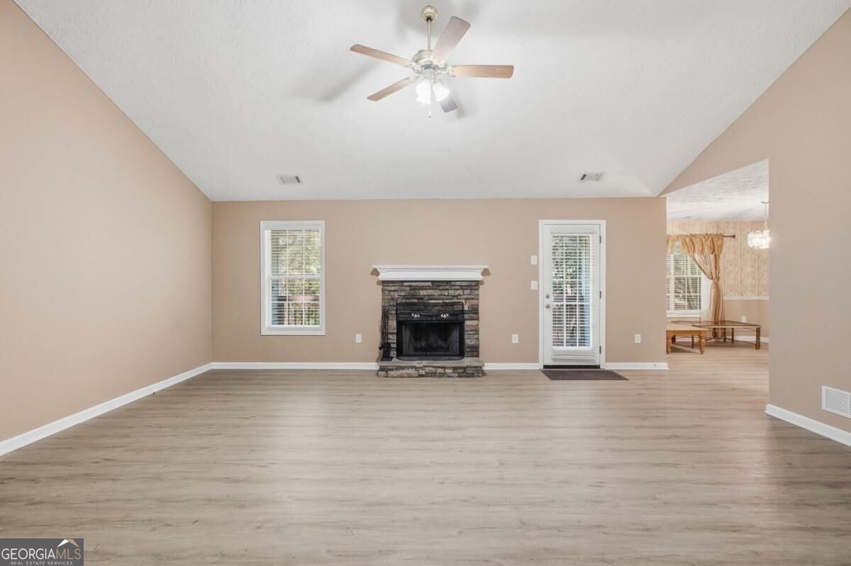 2072 Amberly Crossing Lane Dacula - Photo 15