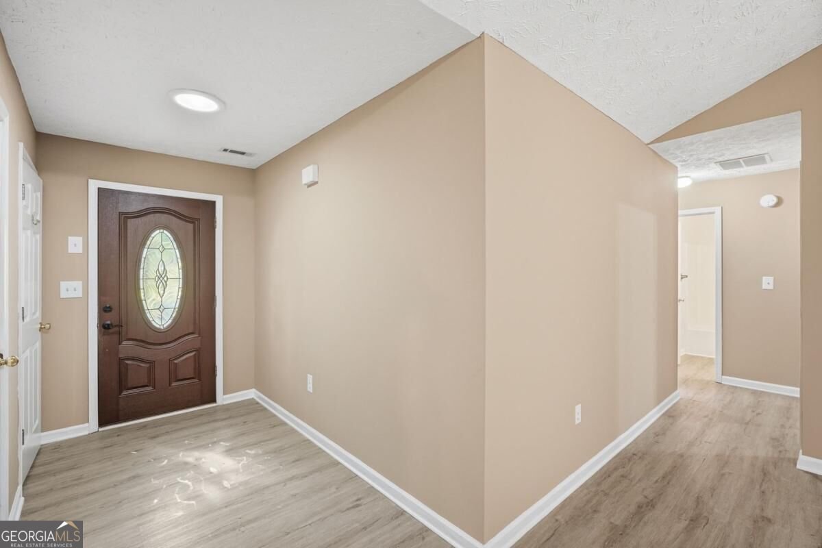 2072 Amberly Crossing Lane Dacula - Photo 9