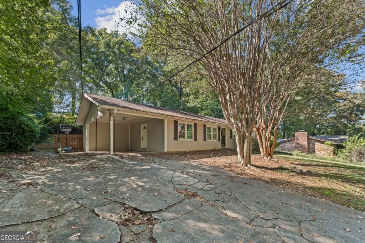 1533 Wildwood Drive Acworth - main photo