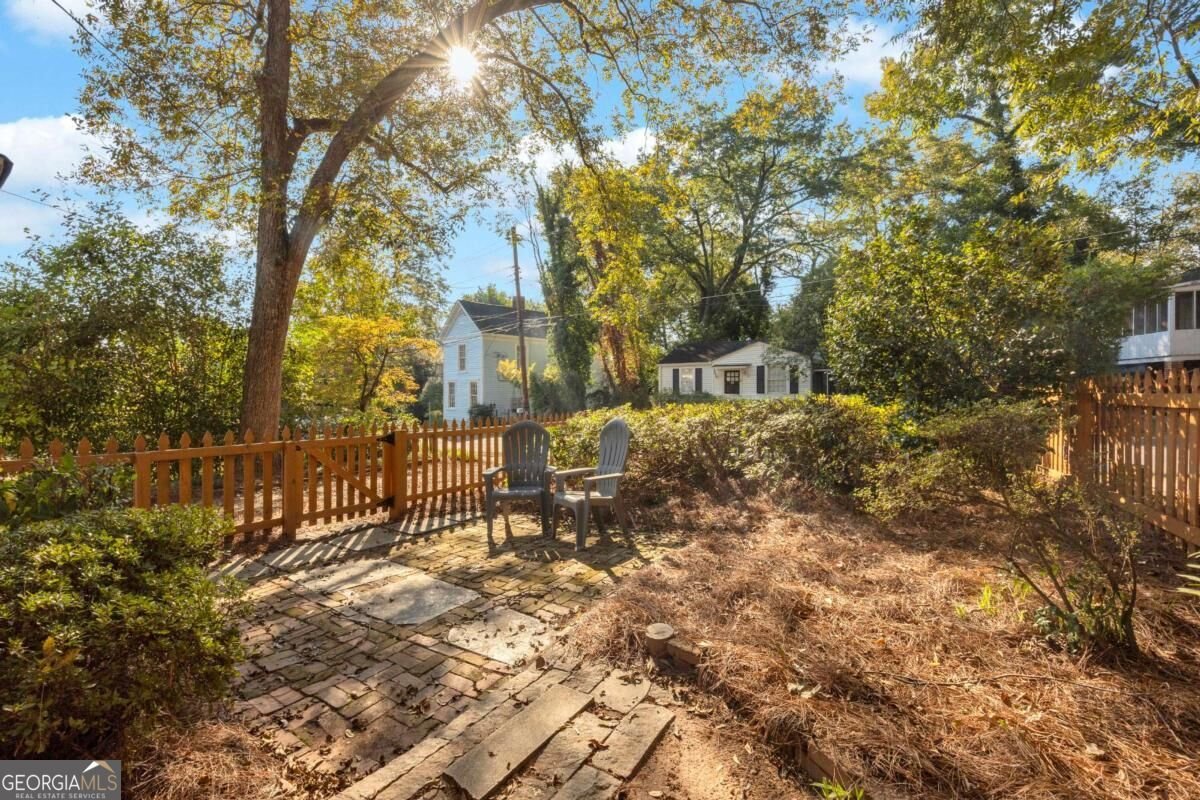 98 Springdale Street Athens - Photo 8