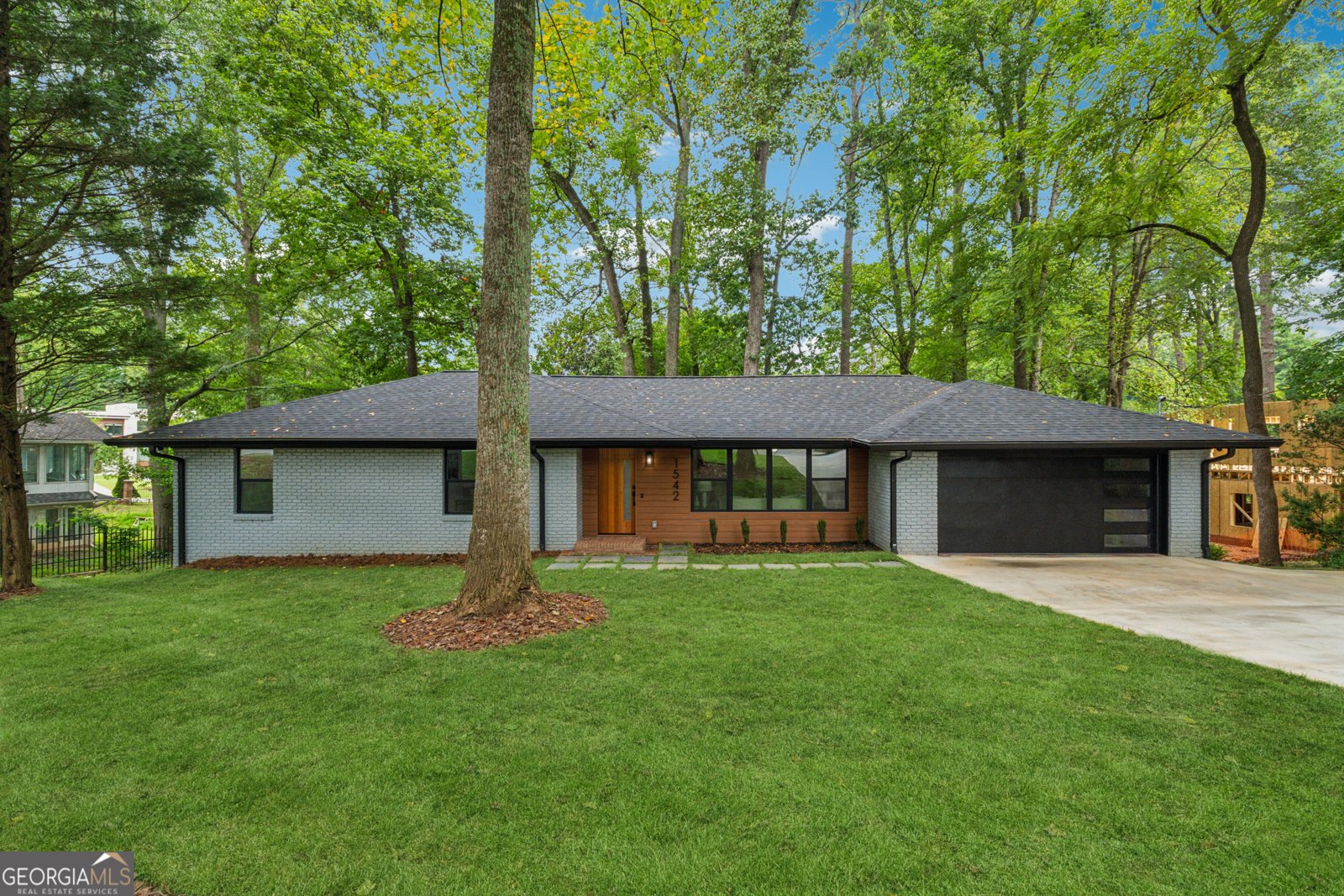 1542 Lavista Road Atlanta - main photo