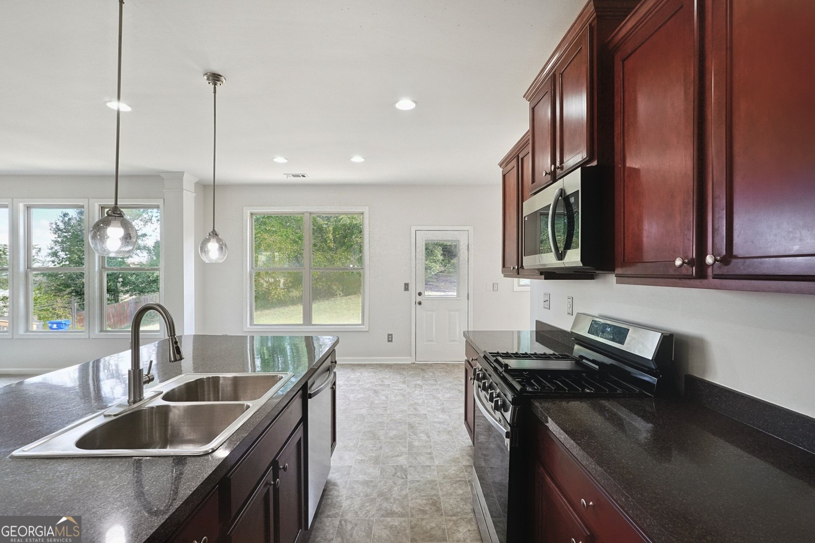 6003 Providence Drive Union City - Photo 12