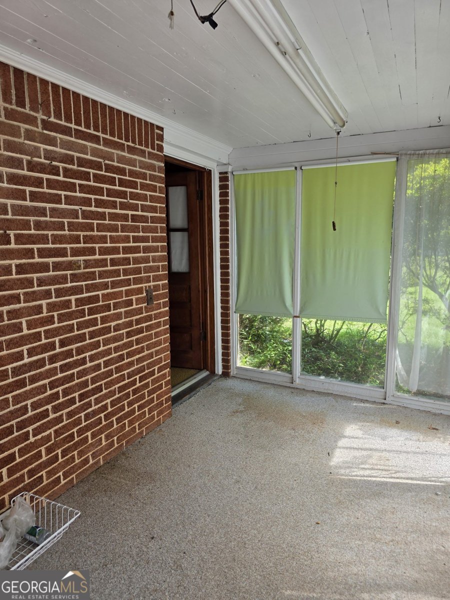 573 Martin Road Stone Mountain - Photo 15