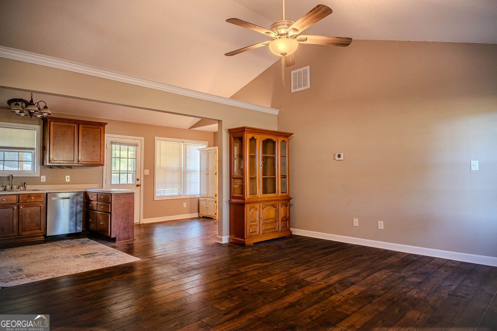 980 Ellis Road Griffin - Photo 9