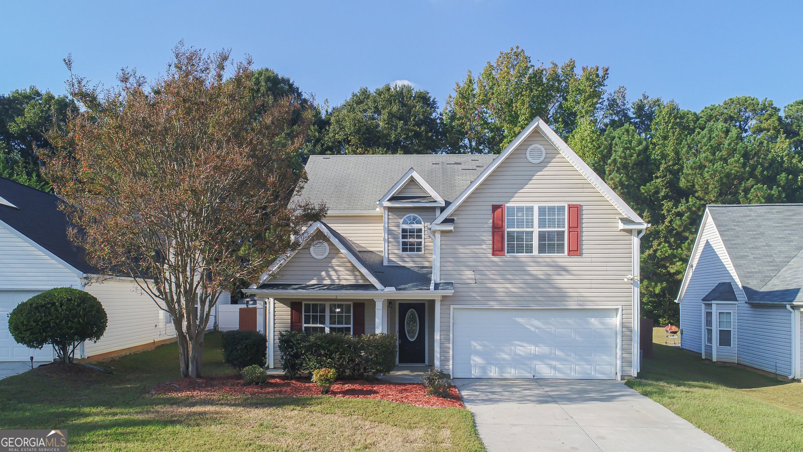 281 Shadowbrooke Drive Loganville - main photo