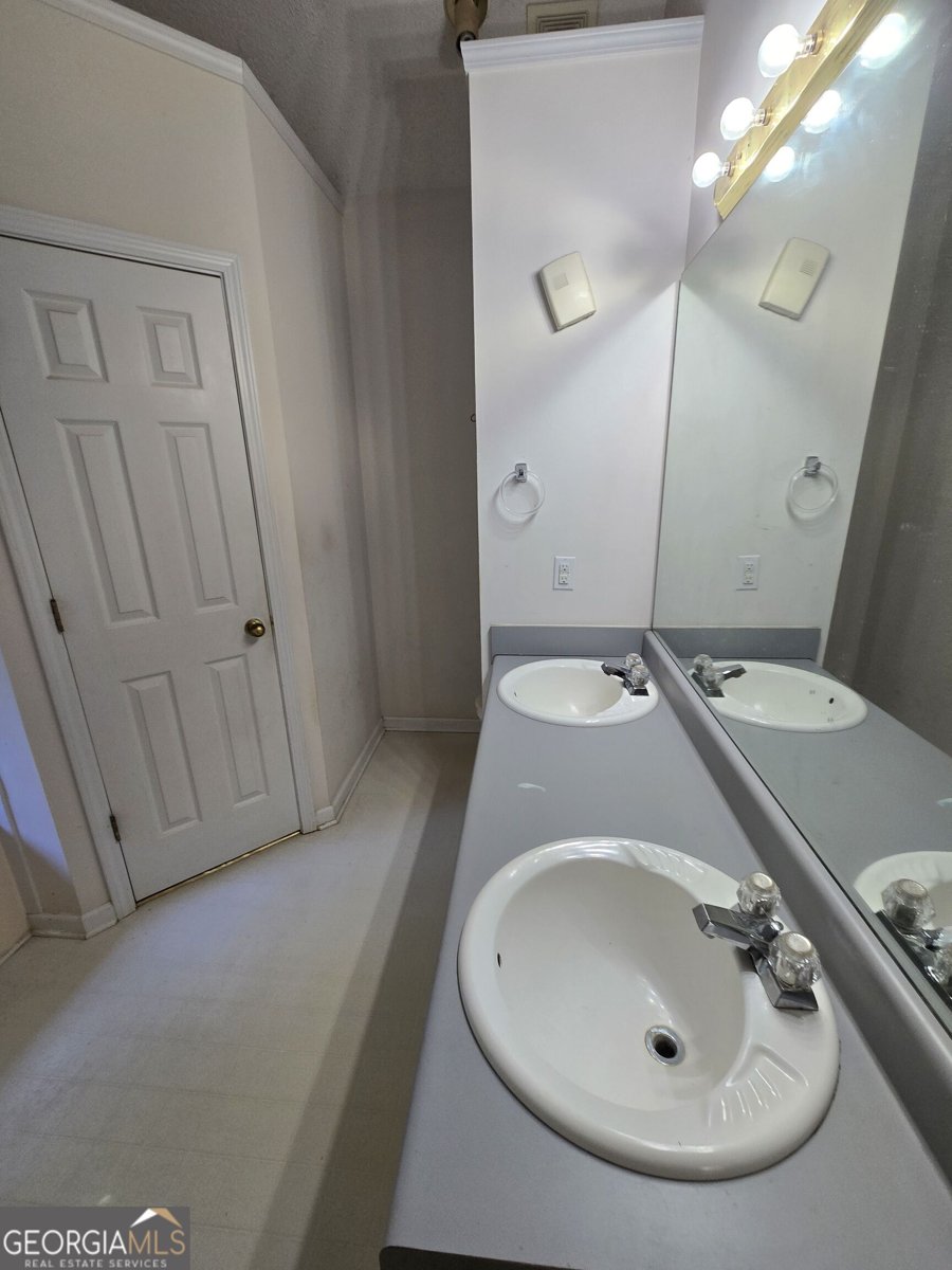 615 Bourbon Street McDonough - Photo 13