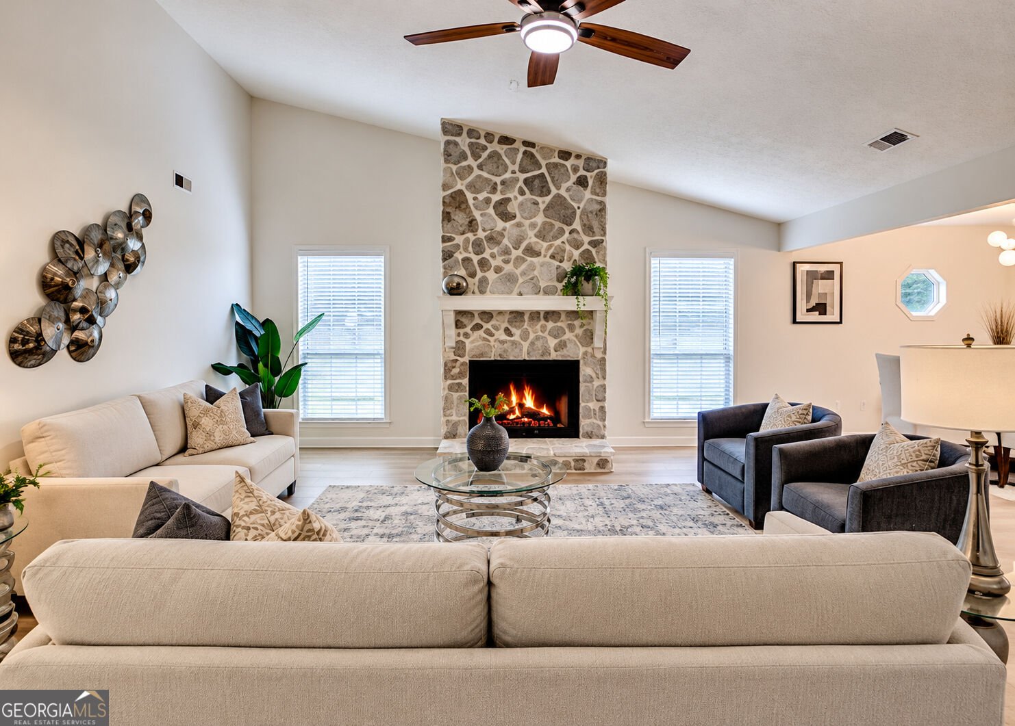 282 Park Ridge Court Riverdale - Photo 4