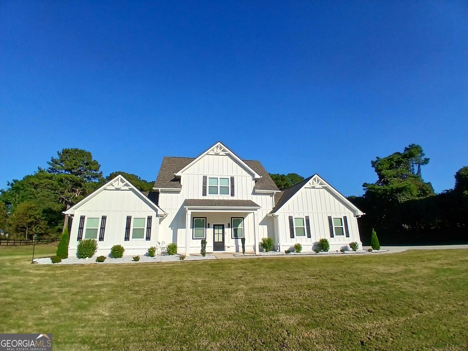 1081 Lake Road McDonough - main photo