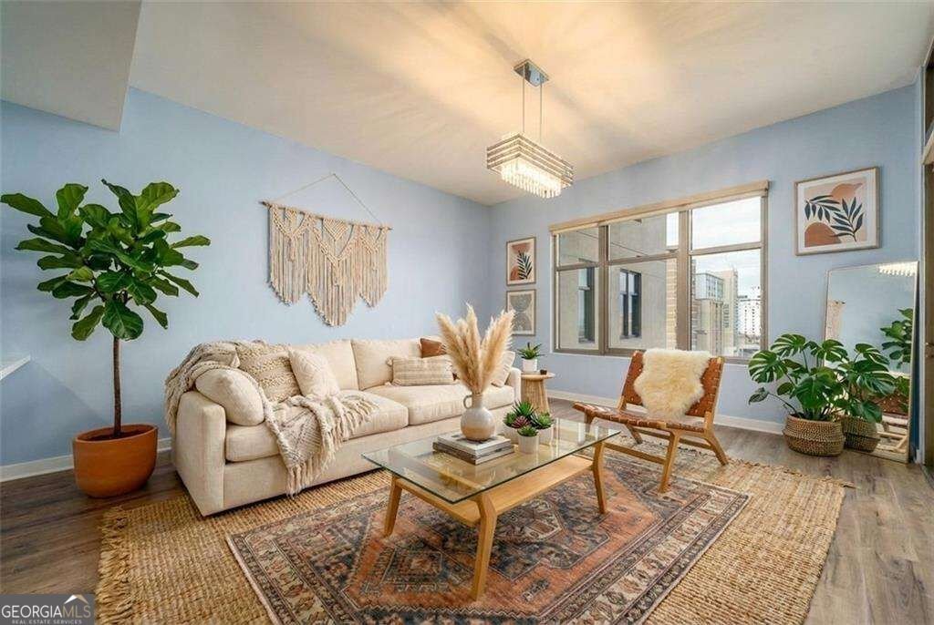 565 Peachtree Street Atlanta - main photo