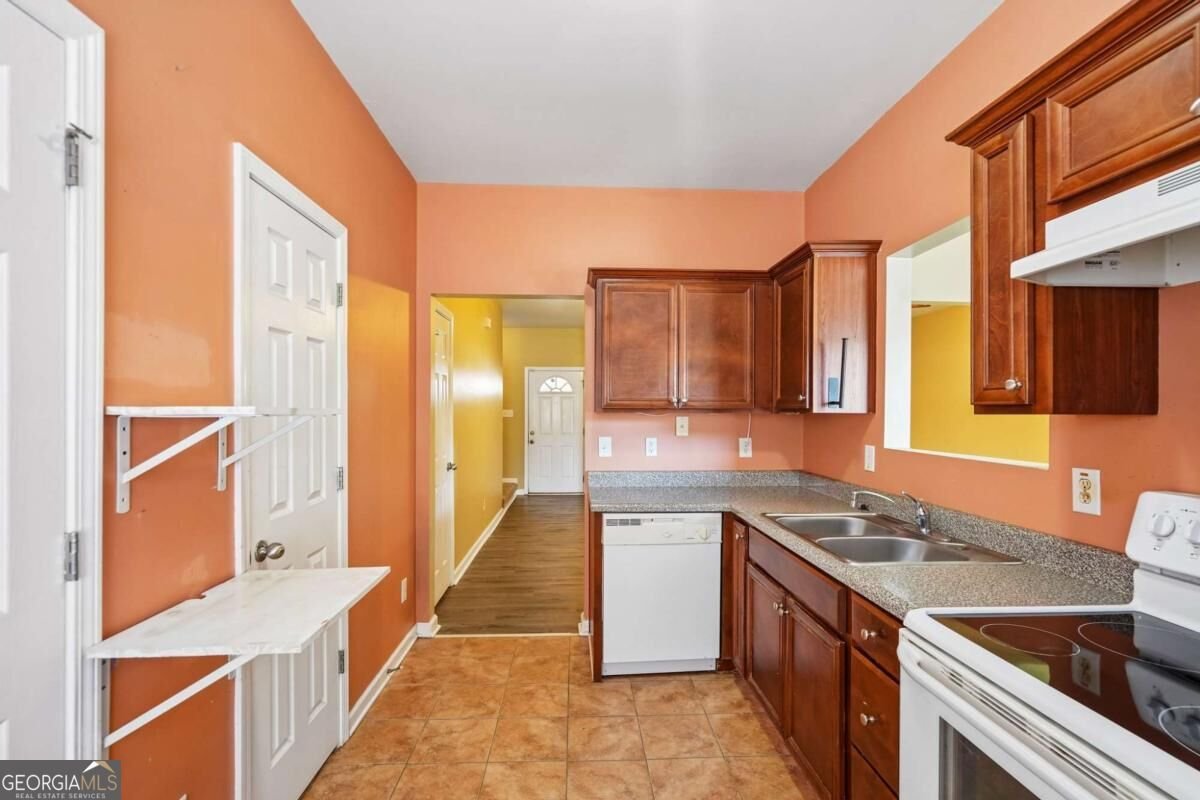 322 Village Drive Loganville - Photo 6