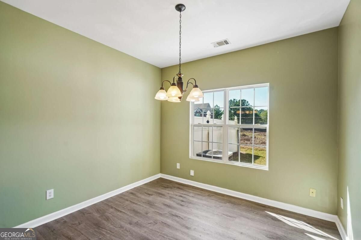 322 Village Drive Loganville - Photo 7