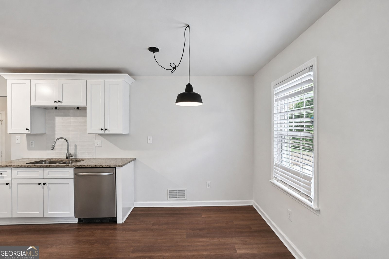 1410 Graymont Drive Atlanta - Photo 9