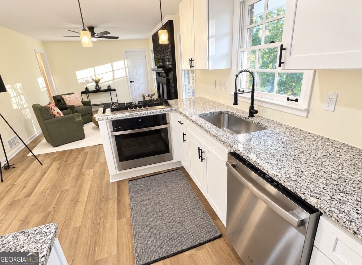 3098 Robindale Road Decatur - Photo 8