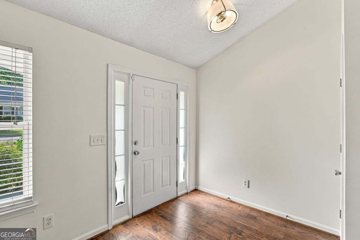 Photo 4