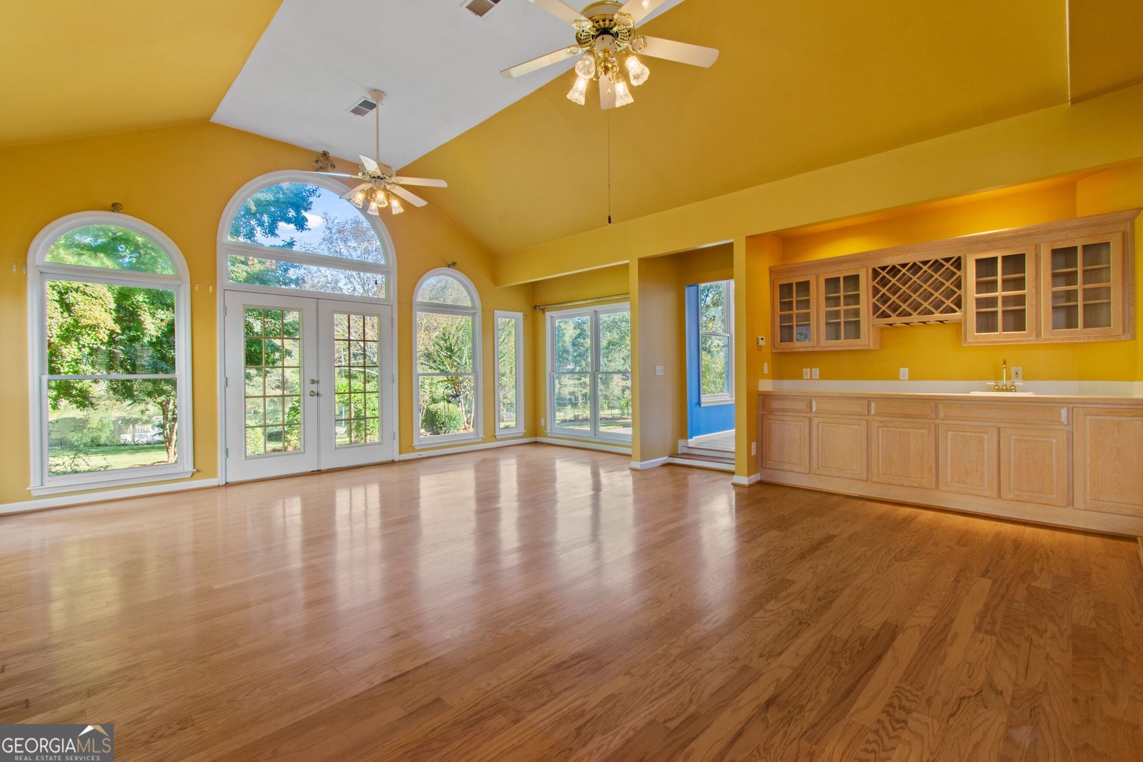 231 Saint Martin Drive Suwanee - Photo 18