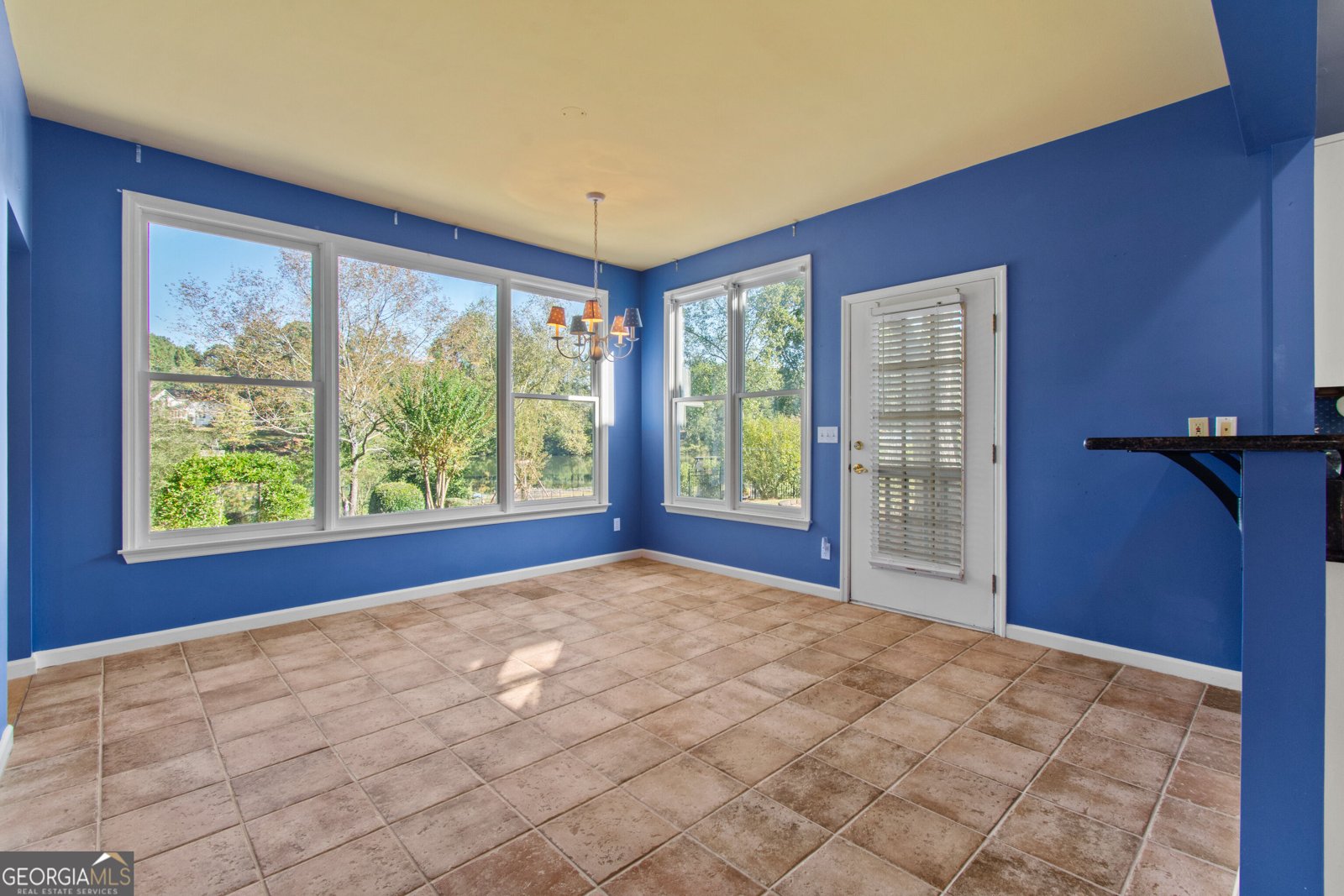 231 Saint Martin Drive Suwanee - Photo 25