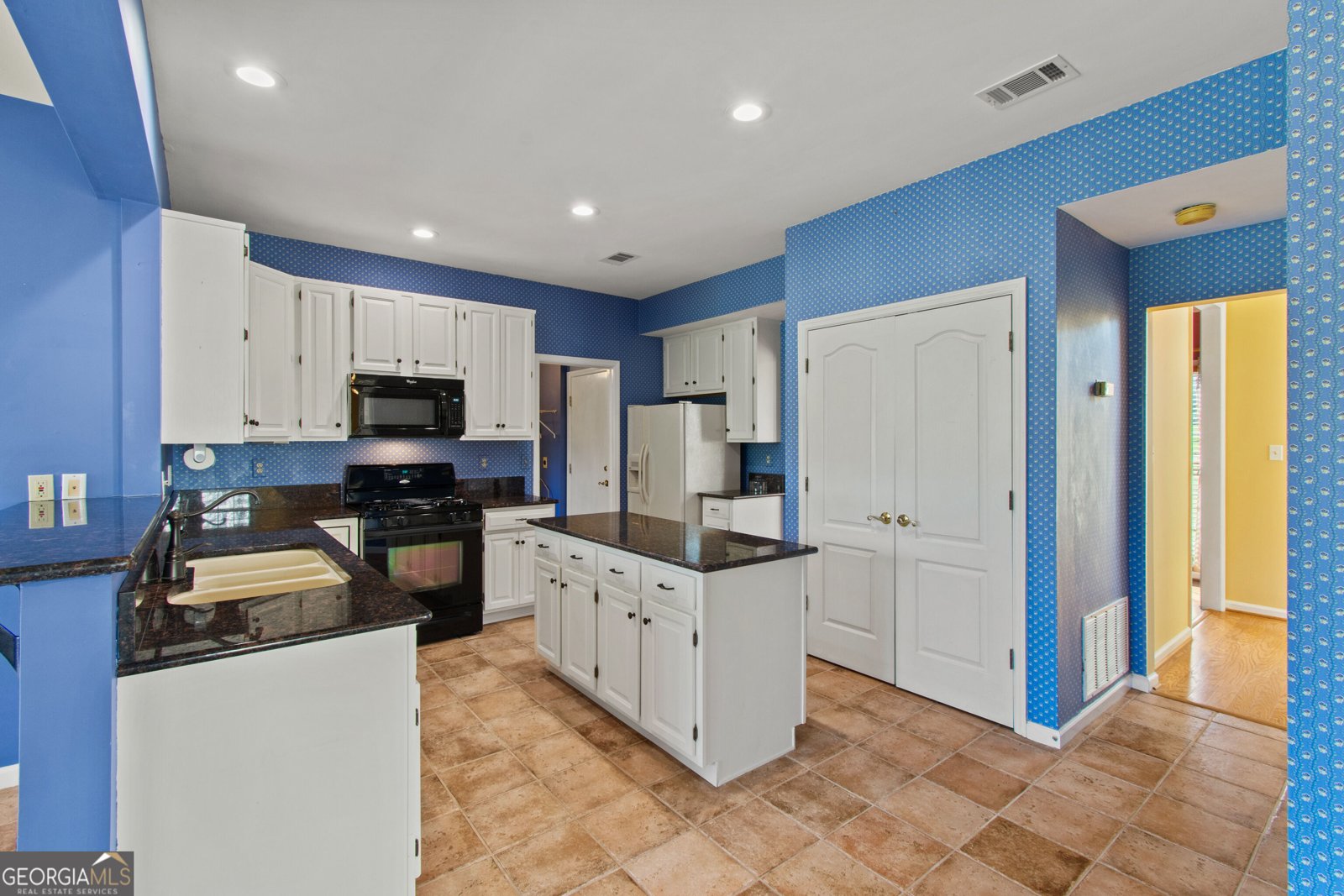 231 Saint Martin Drive Suwanee - Photo 28