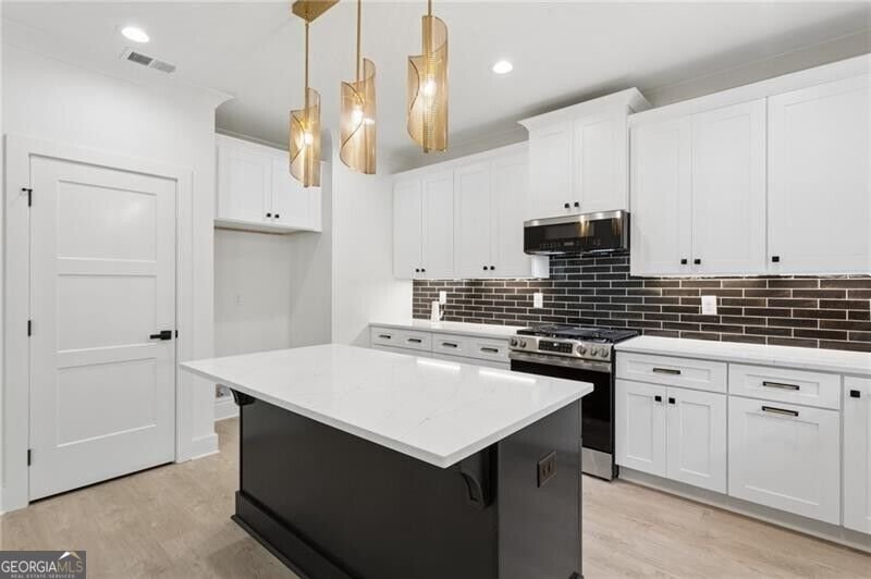 2425 Elmwood Circle Atlanta - Photo 11