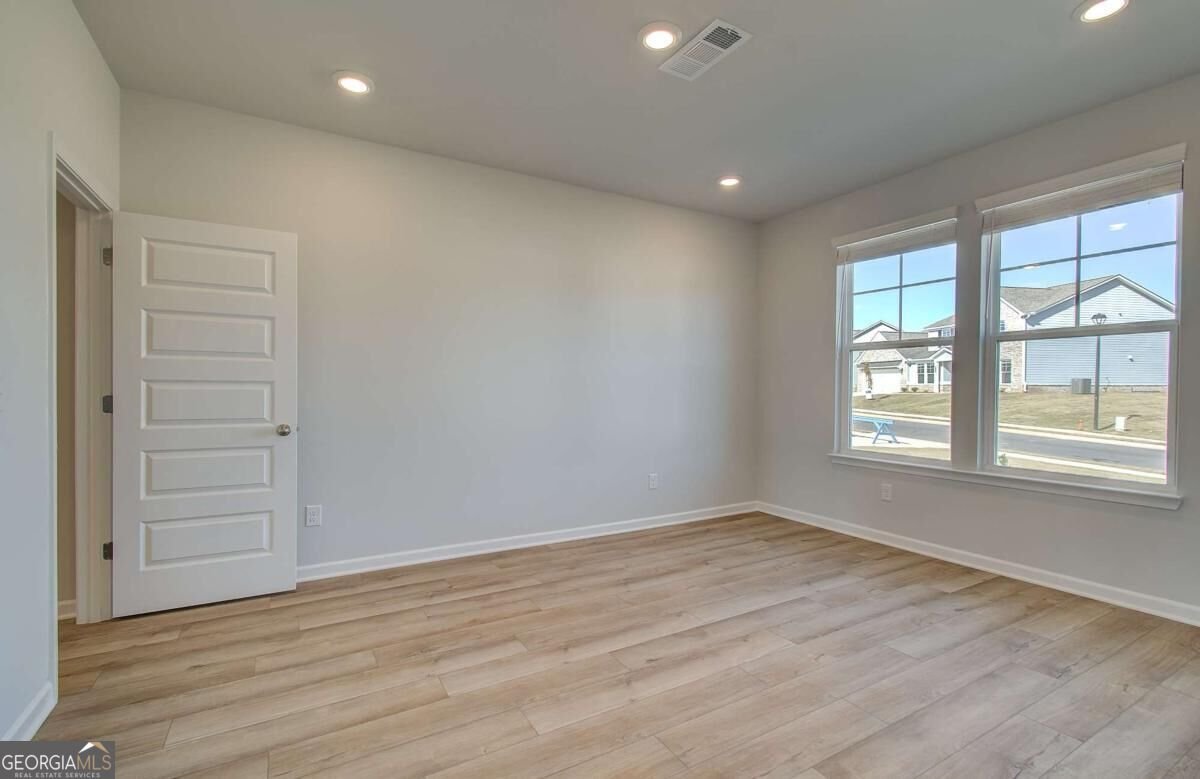 428 Sheridan Drive Stockbridge - Photo 12
