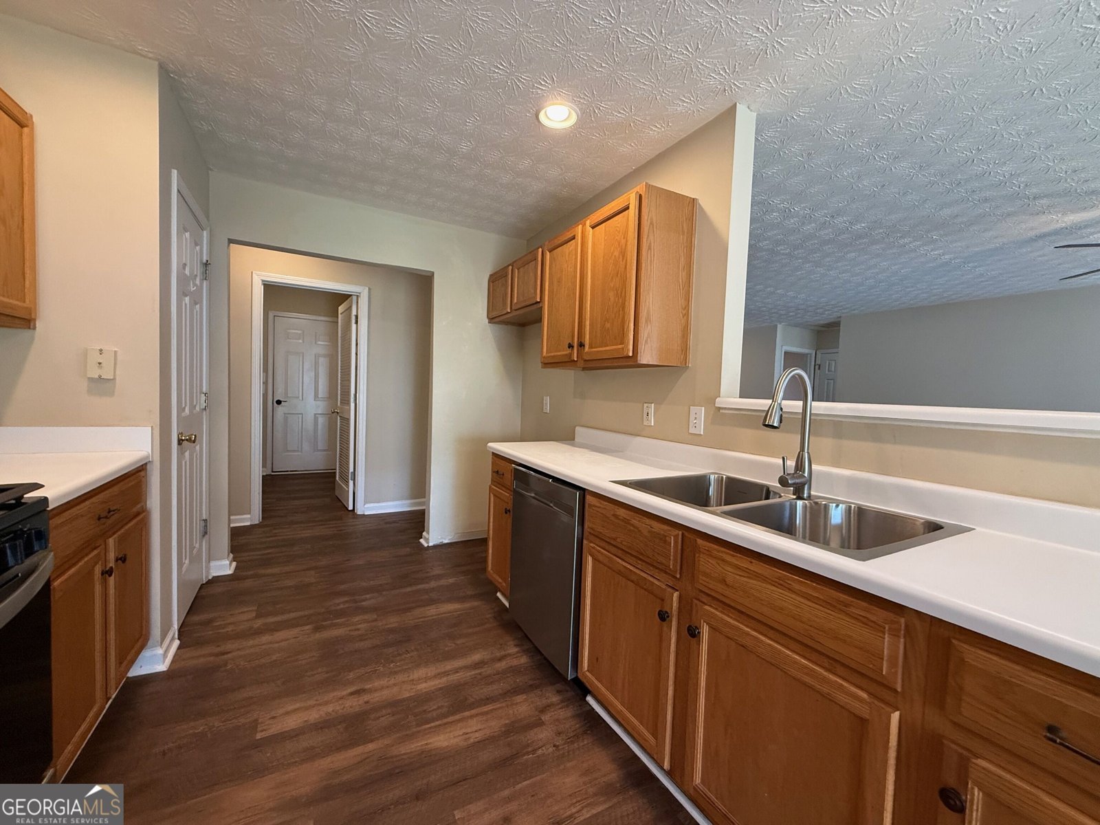 1011 River Plantation Drive Woodstock - Photo 14