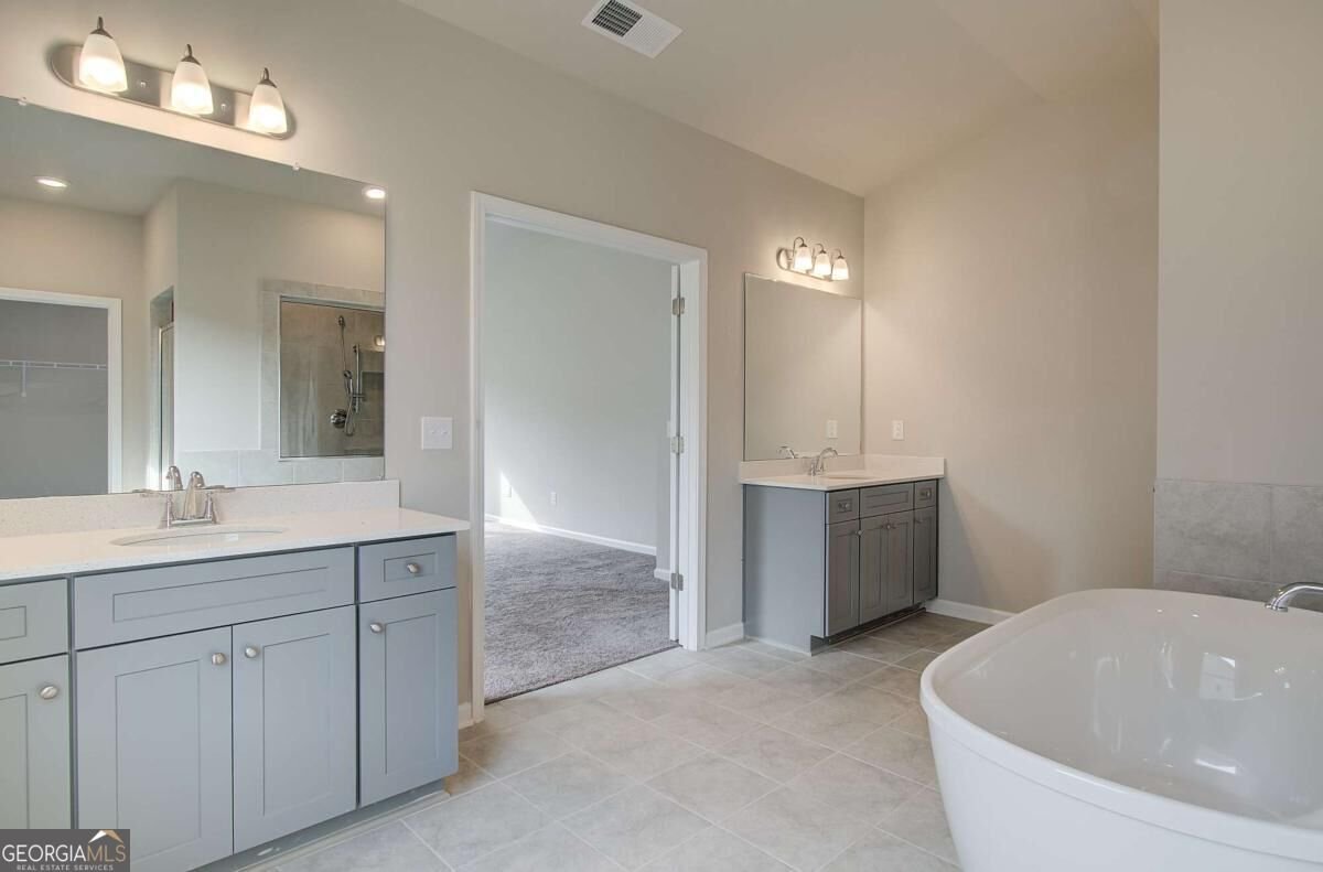 408 Sheridan Drive Stockbridge - Photo 18