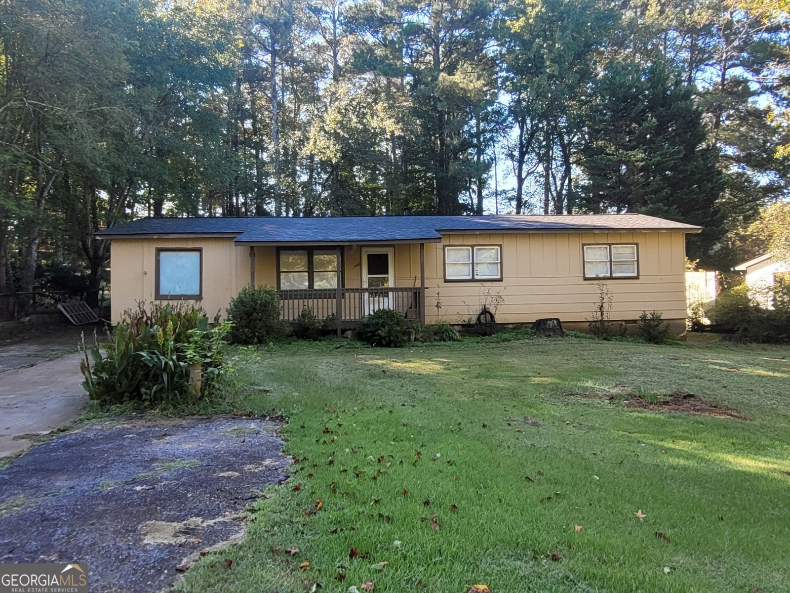 1400 Sycamore Drive Kennesaw - main photo