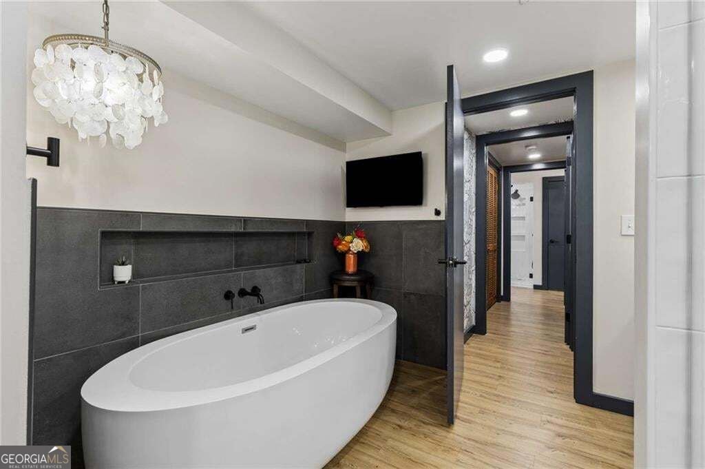 107 Emerald Cove Drive Woodstock - Photo 37