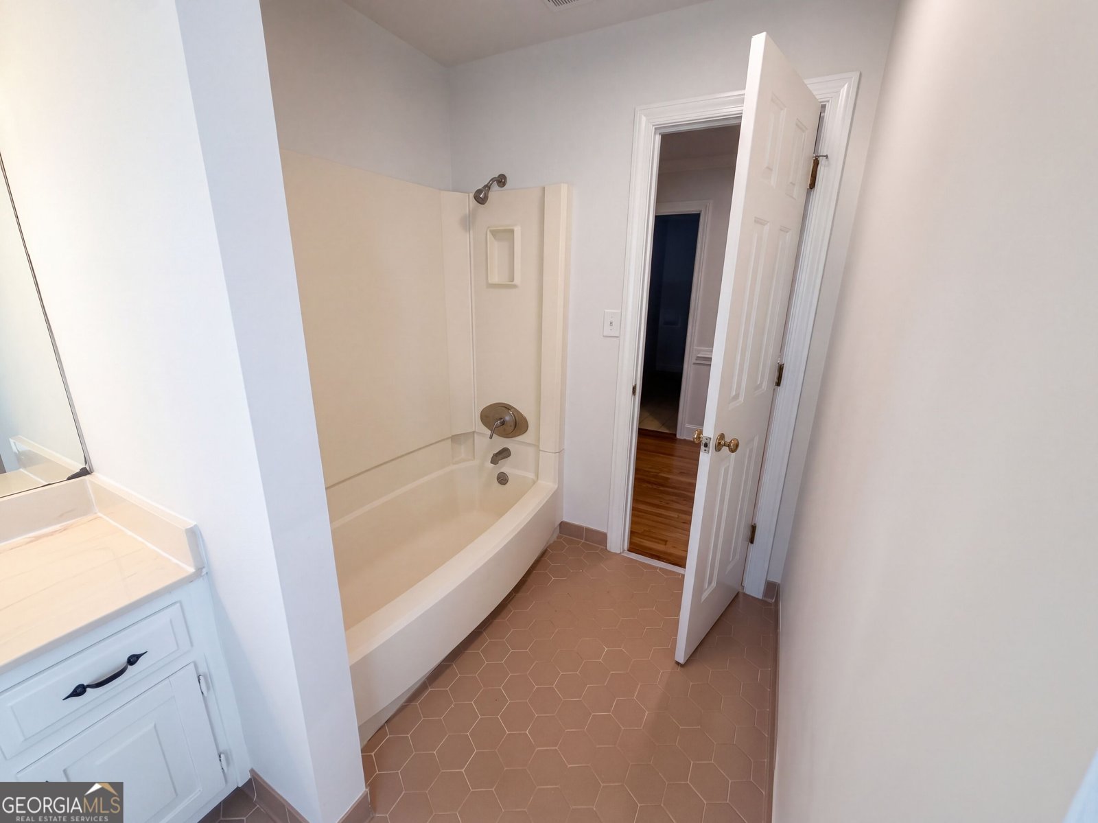 8617 Shore Drive Jonesboro - Photo 14