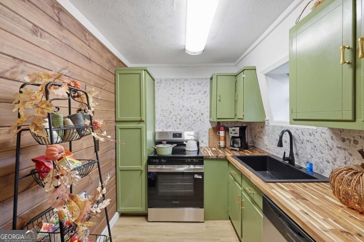 375 Wilbanks Street Baldwin - Photo 8