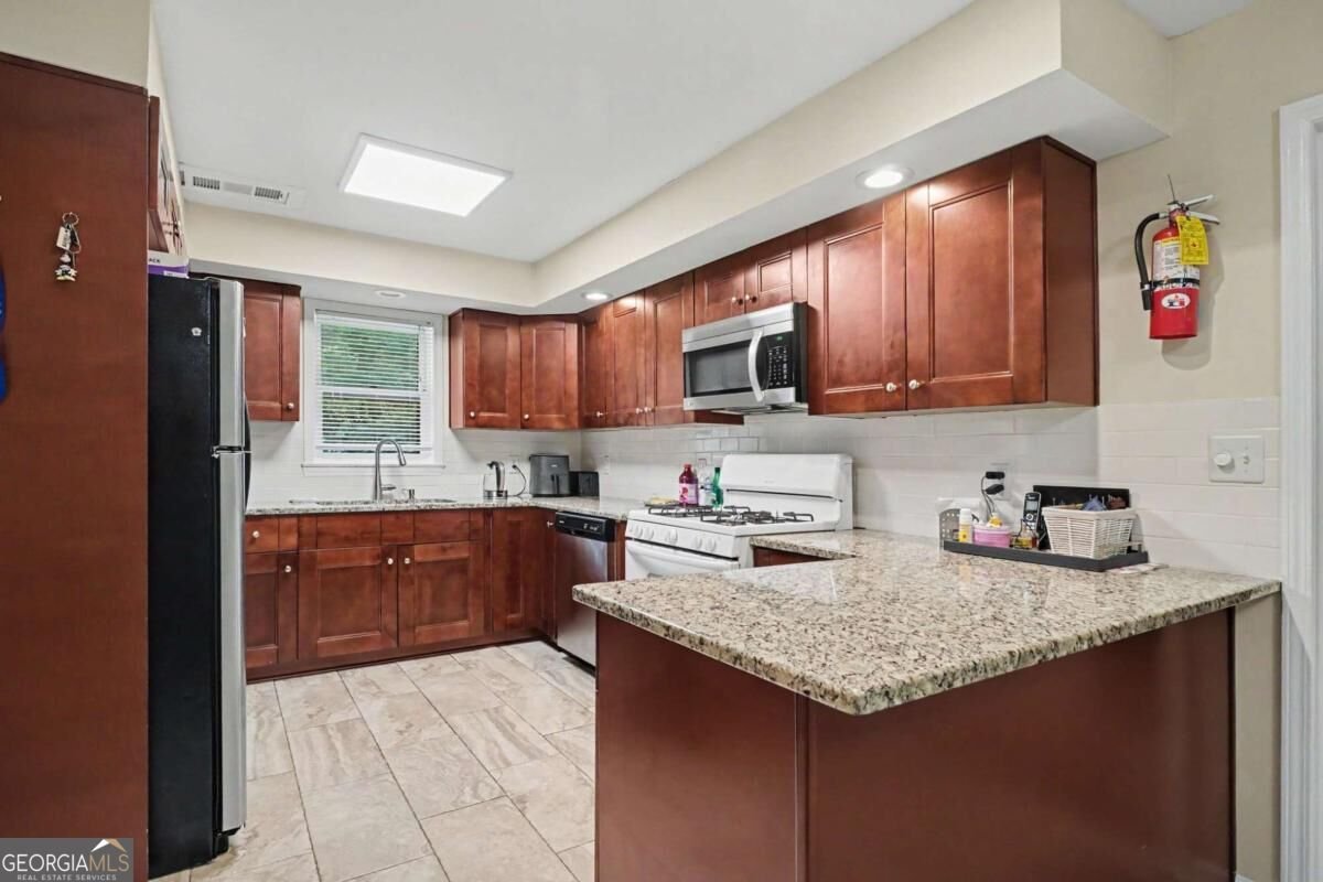 3605 Shallowford Road Marietta - Photo 6