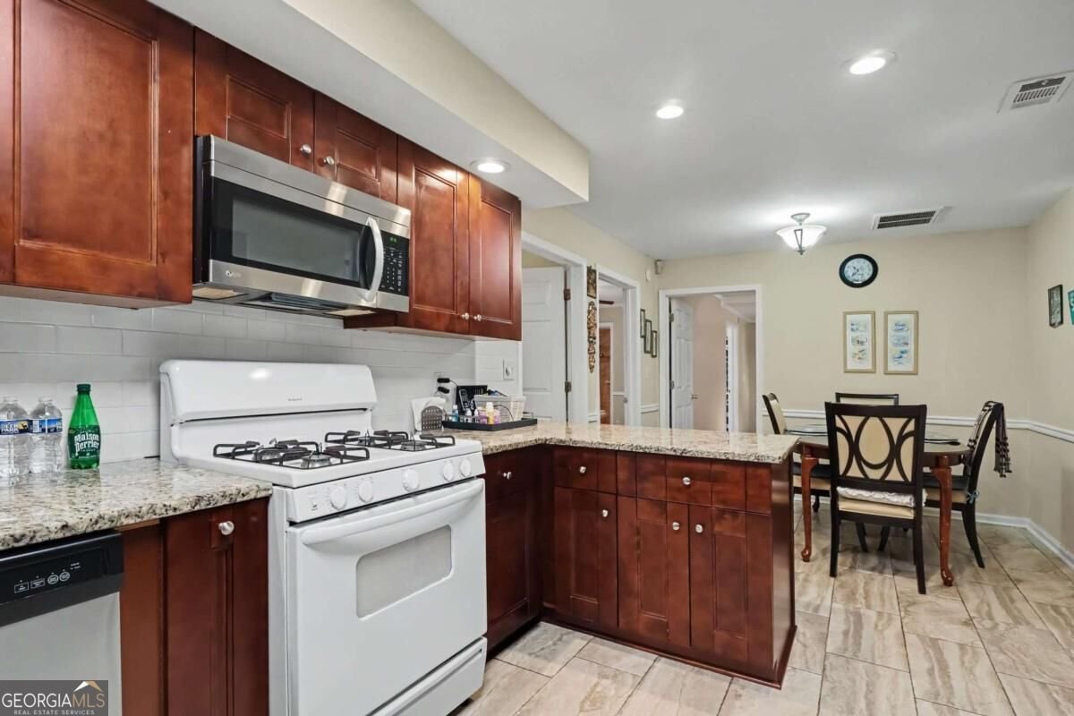 3605 Shallowford Road Marietta - Photo 7