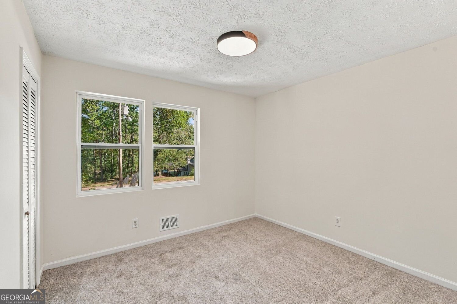 103 Hemlock Way Stockbridge - Photo 24