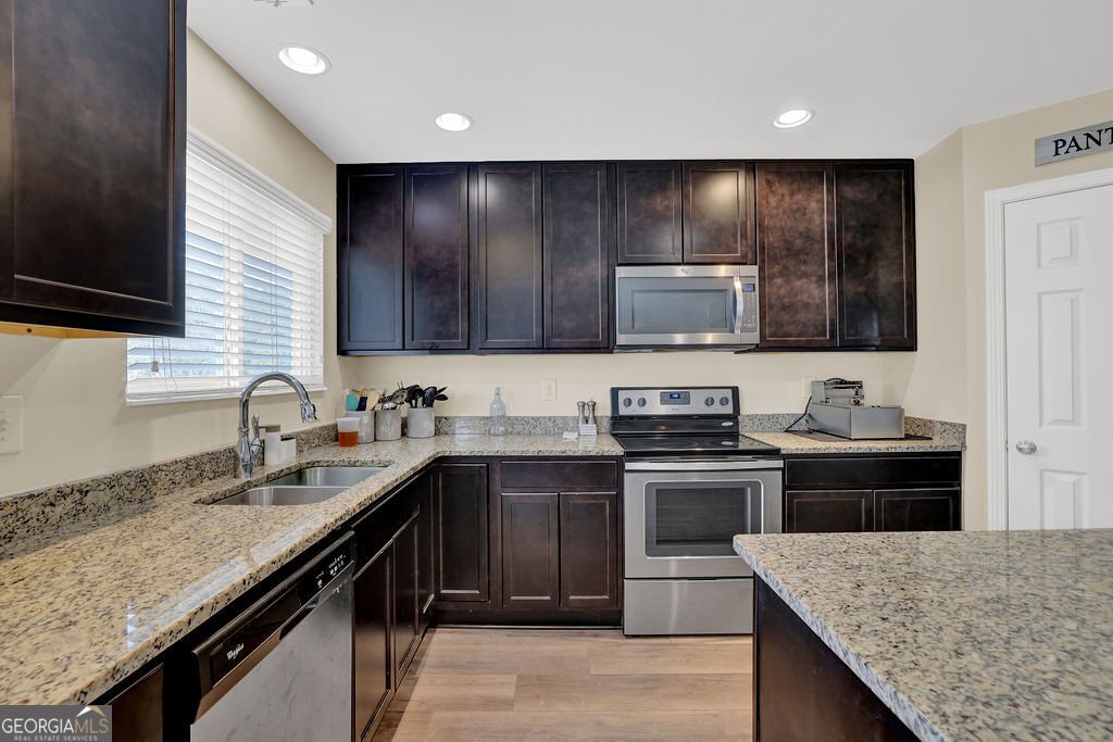 1670 Shire Village Drive Sugar Hill - Photo 9