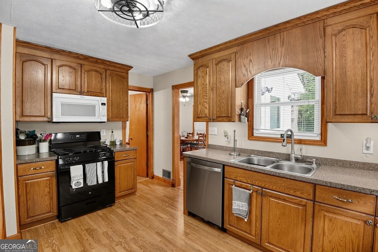 5163 Chapel Hill Road Douglasville - Photo 8