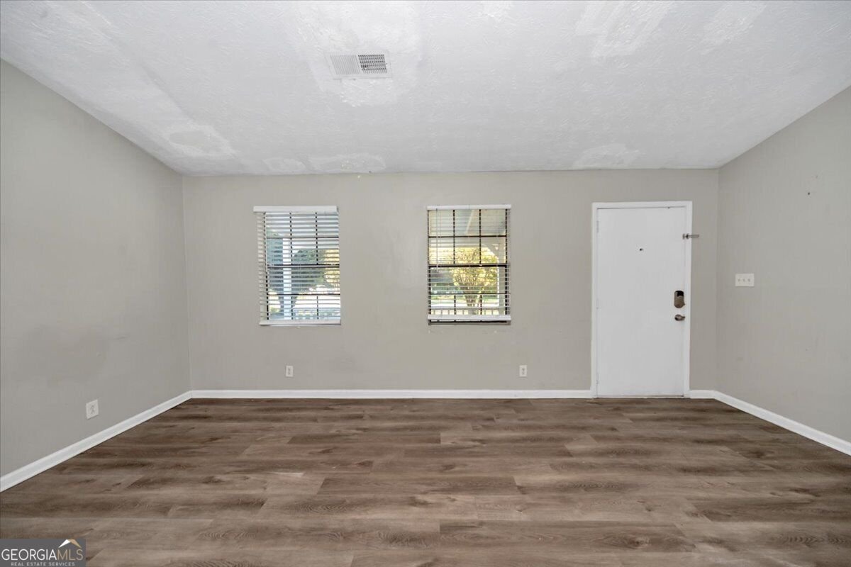 1066 Dogwood Road Snellville - Photo 8