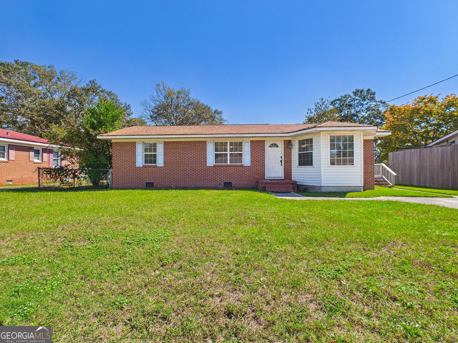 109 McVay Drive Cochran - main photo