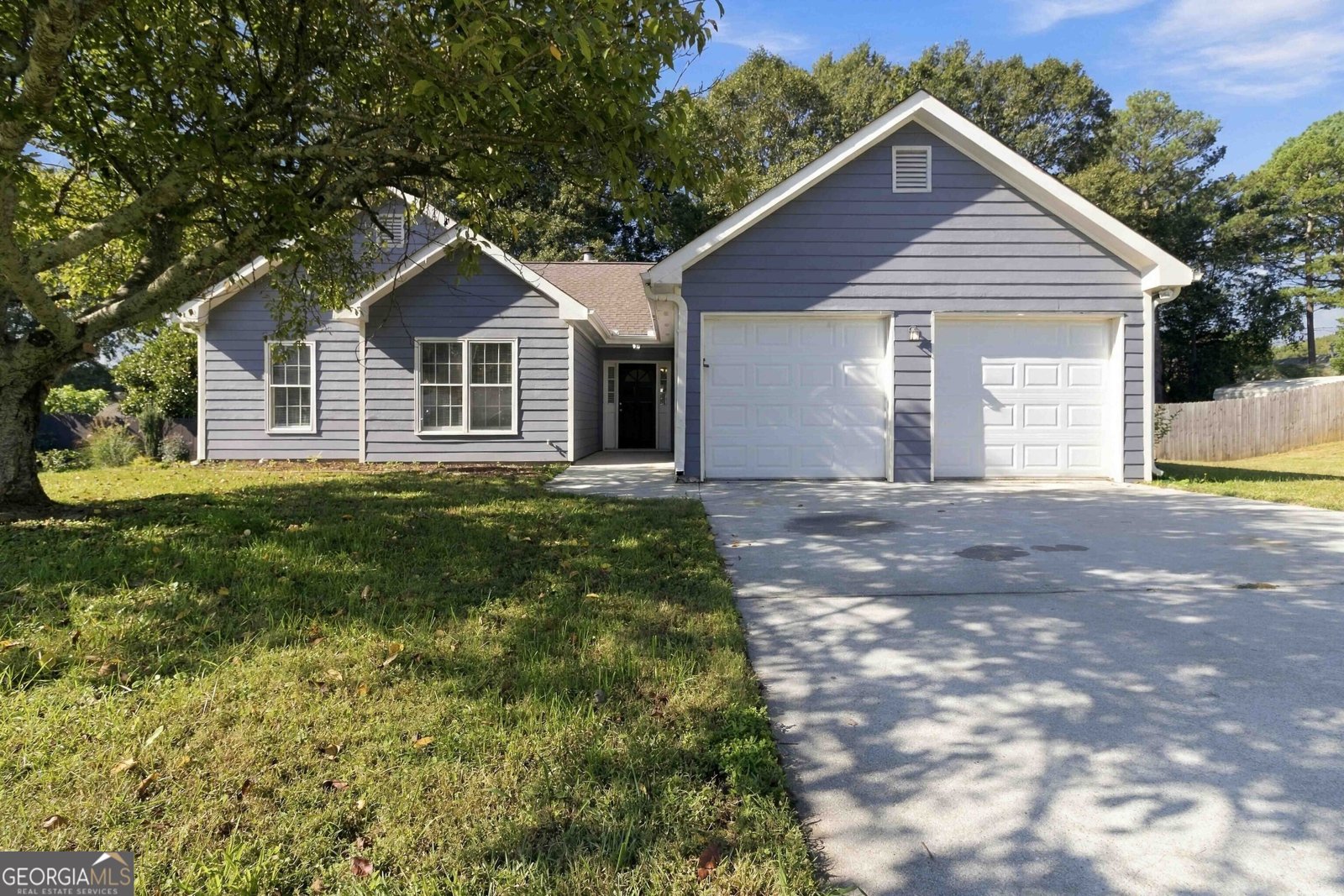 4215 Fox Chase Drive Loganville - main photo