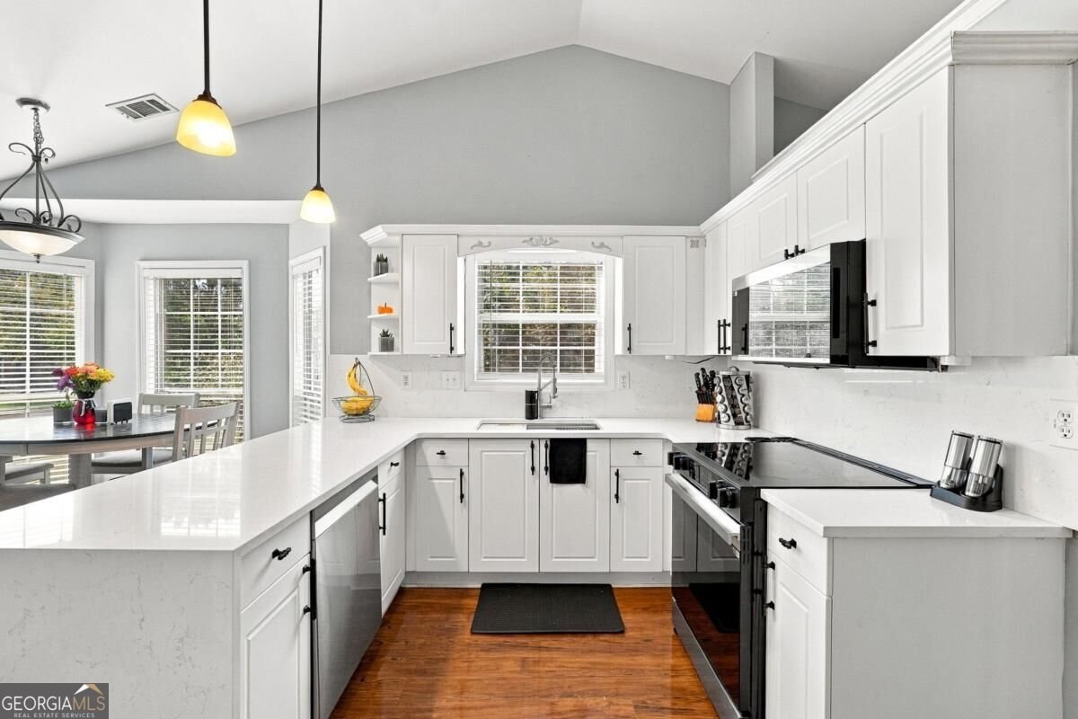2590 Harbins Mill Drive Dacula - Photo 11