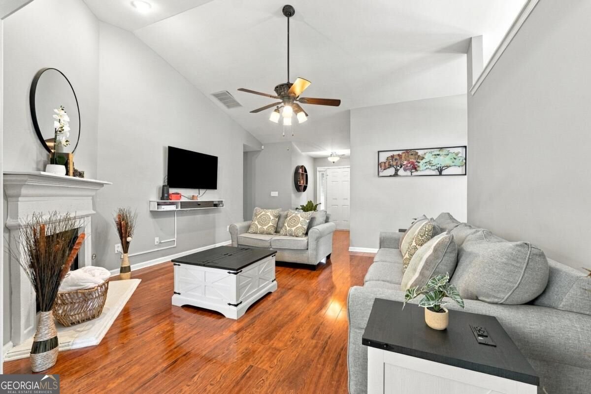 2590 Harbins Mill Drive Dacula - Photo 9