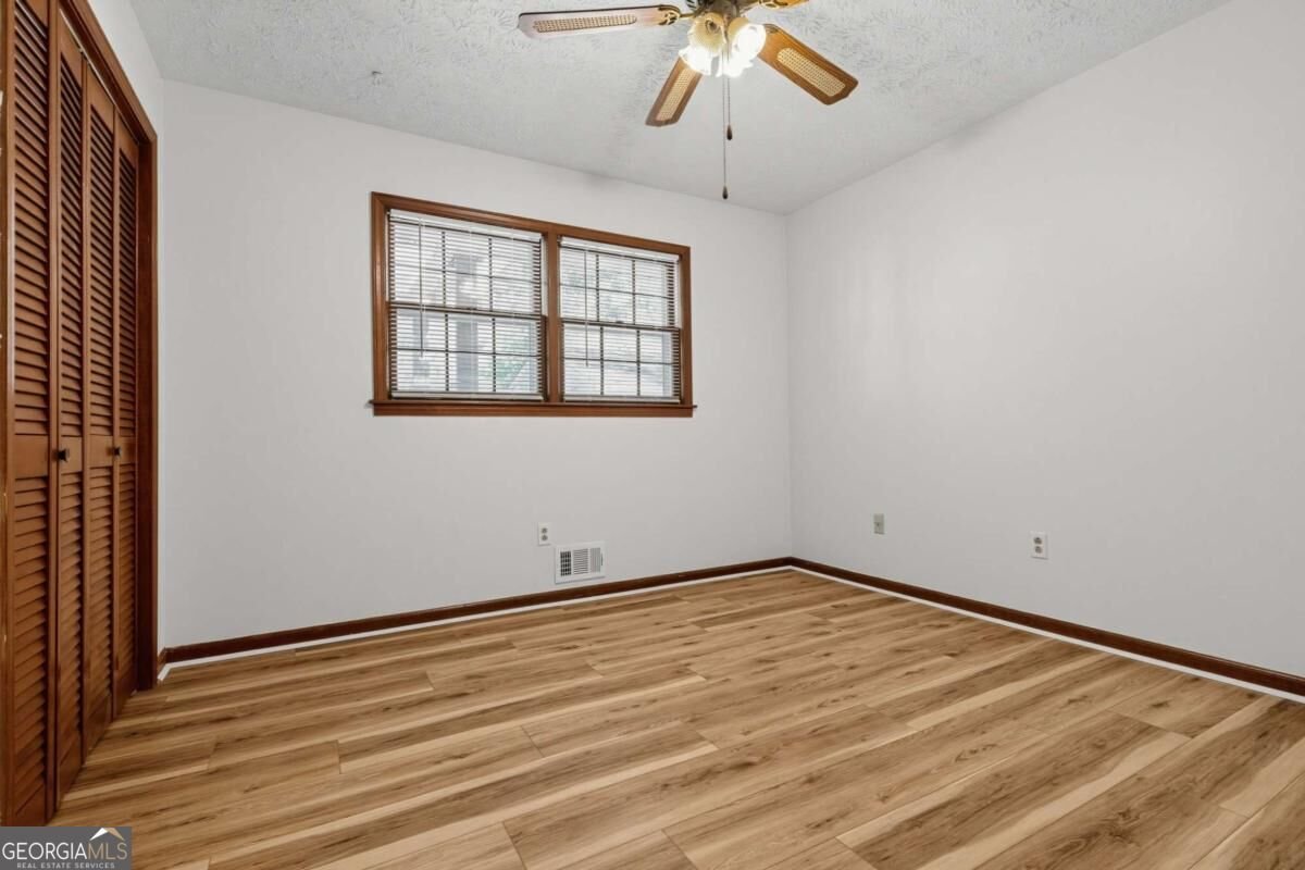 4393 Hale Place Lilburn - Photo 18