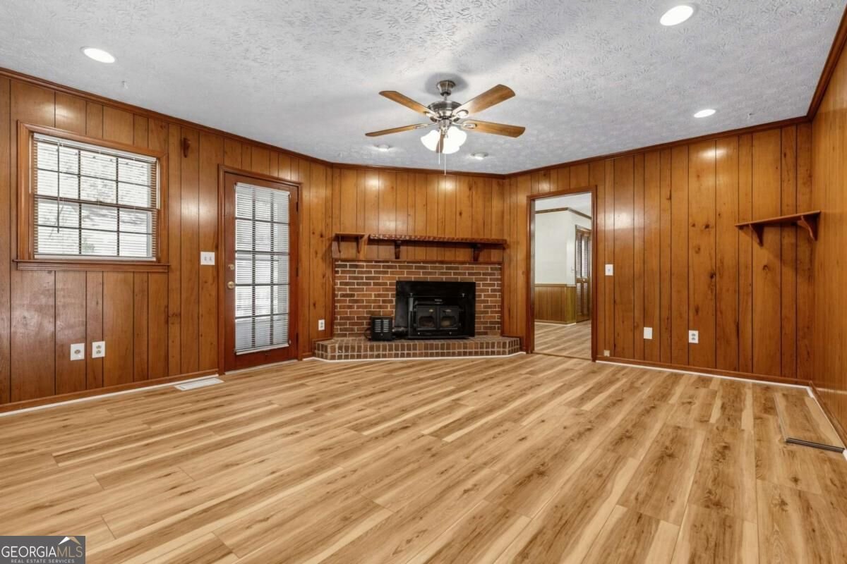4393 Hale Place Lilburn - Photo 6